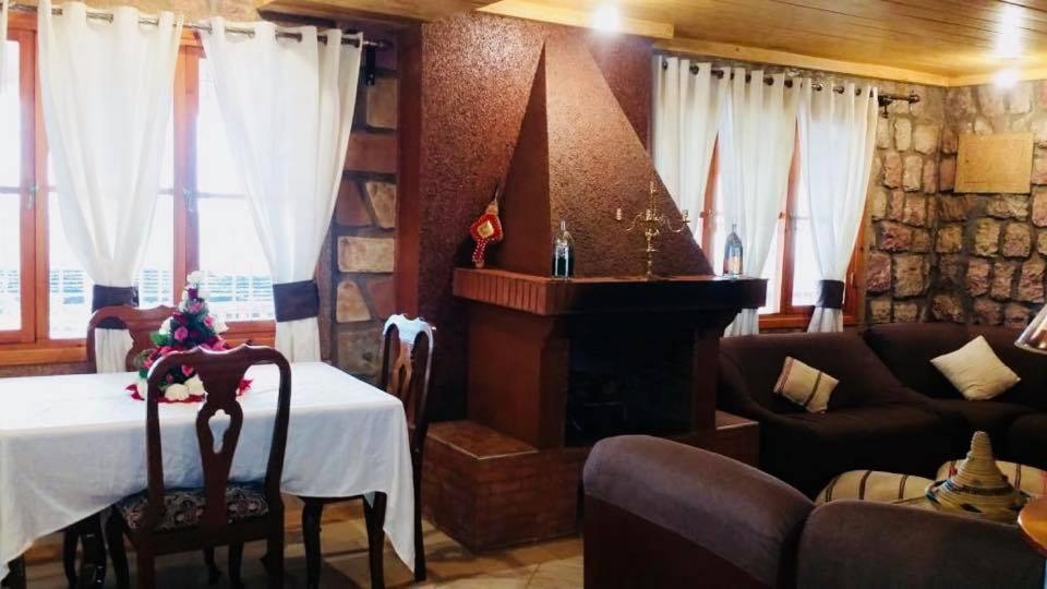 Maison D'Hotes Yamine ベニ・メラル エクステリア 写真
